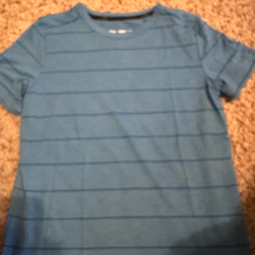 Michael Strahan Boys short sleeved tshirt in size 10-12. Great condition